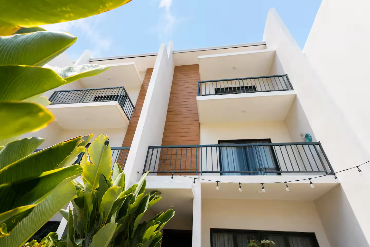 Stylish Whole House Near IT Park & Ayala