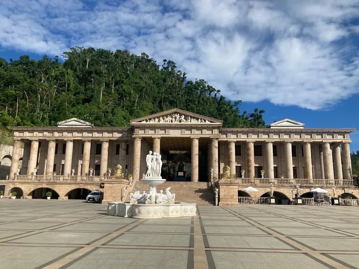 Temple of Leah – Cebu’s Grand Tribute of Love